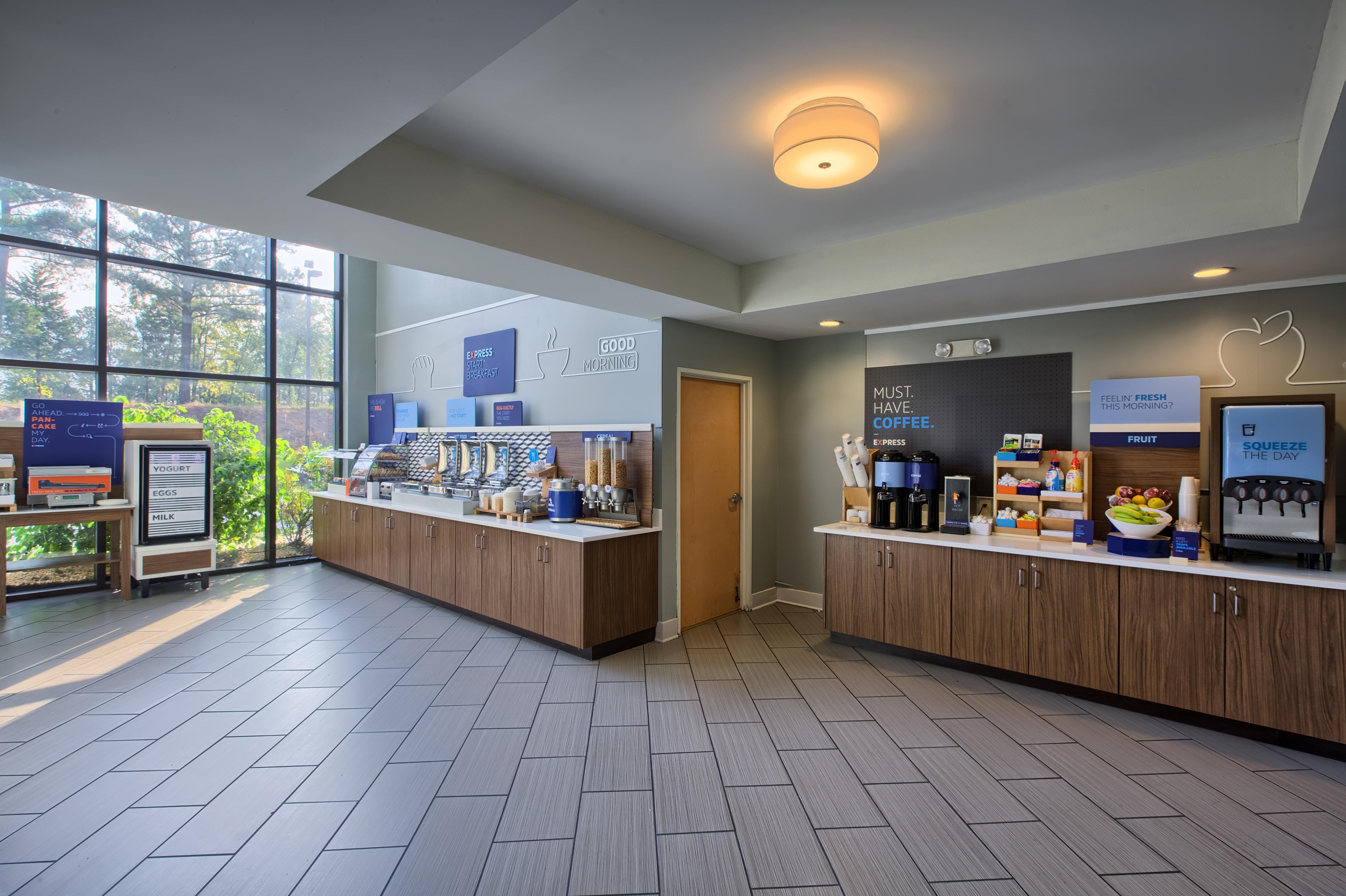 Holiday Inn Express Hotel & Suites Raleigh North - Wake Forest By Ihg Exterior photo