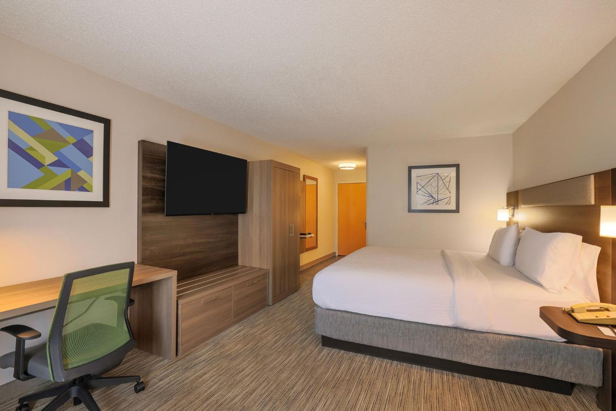 Holiday Inn Express Hotel & Suites Raleigh North - Wake Forest By Ihg Exterior photo