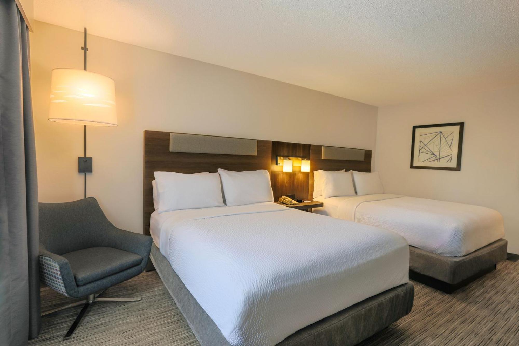 Holiday Inn Express Hotel & Suites Raleigh North - Wake Forest By Ihg Exterior photo