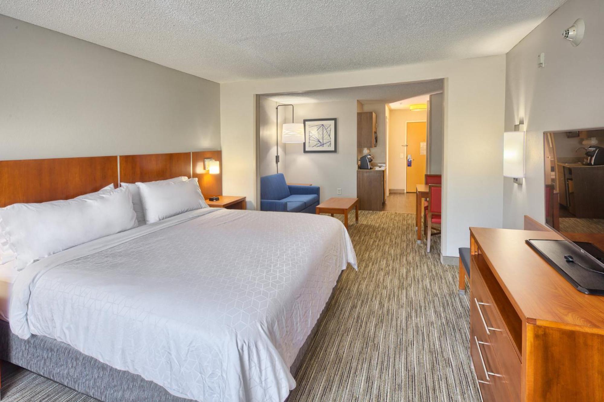 Holiday Inn Express Hotel & Suites Raleigh North - Wake Forest By Ihg Exterior photo
